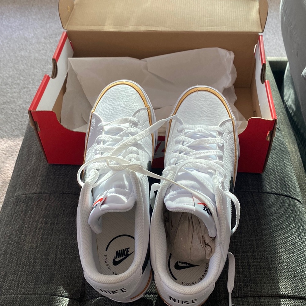 Womens Nike court legacy shoes